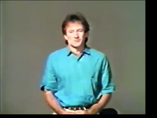 Robin Williams intentionally pissing off a director