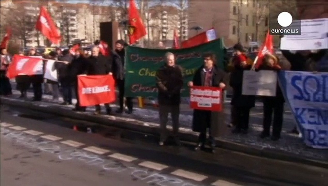 Crisi greca, Varoufakis da Schäuble: "Prestito ponte per Atene"