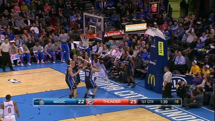 Reggie Jackson's Layup Goes Up But Doesn't Come Down