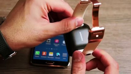 Samsung Galaxy Gear Gold and White Hands on Review