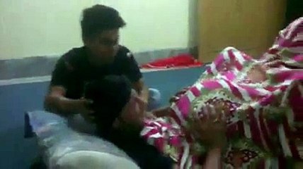 Funny Guys doing pregnancy