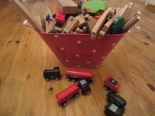 Oyuncak tahta tren Kurulum / Wooden toy train setup / Toys Basket- oyuncak sepeti