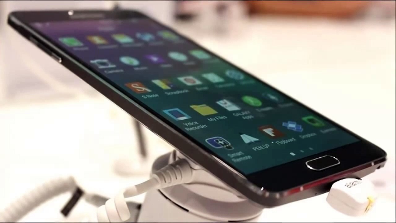 Đã mắt với Samsung Galaxy A7 siêu mỏng