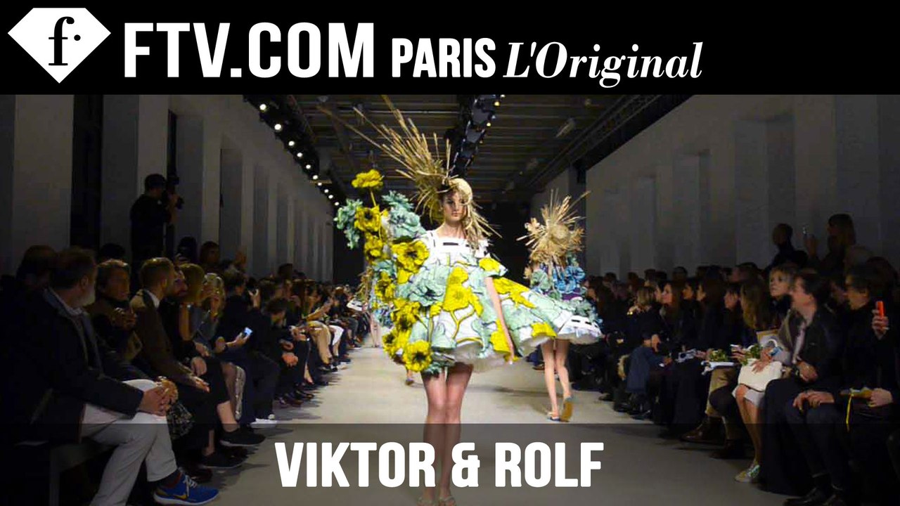 Viktor Rolf Show Spring/Summer 2015 | Paris Cou...