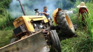 Traktor Nesrece 2 ,Tractor crash compilation 2 , traktor fail compilation