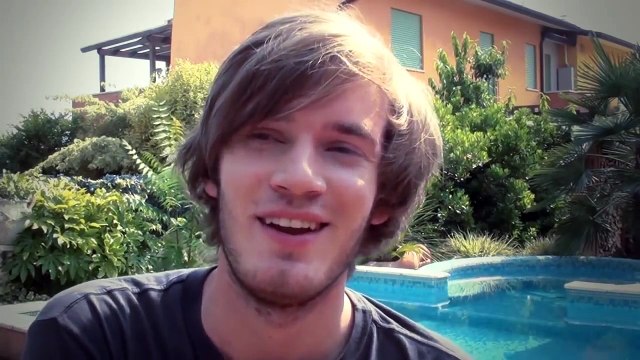 PEWDIEPIE LIVE ON STAGE! - Fridays w PewDiePie (Episode 31)