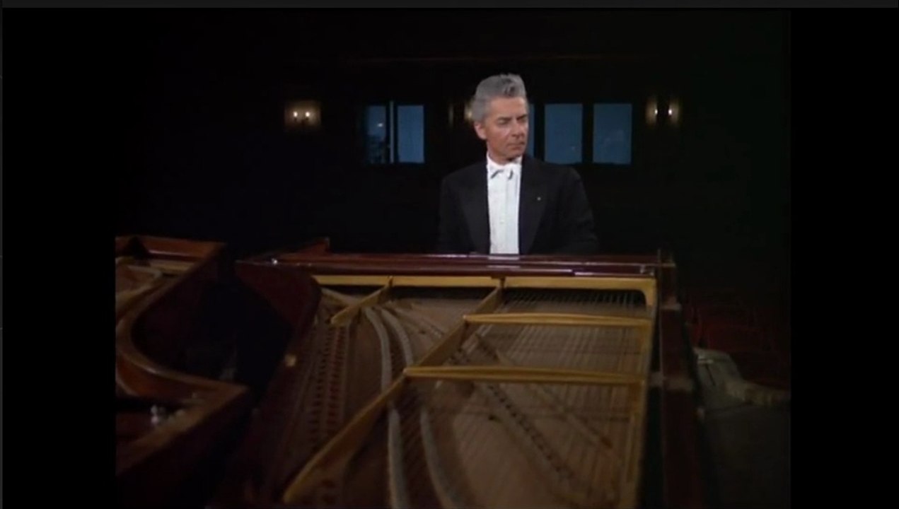 Oh..! BACH BRANDENBURG CONCERTO Nº3  BWV 1048 HERBERT VON KARAJAN BPhO LIVE