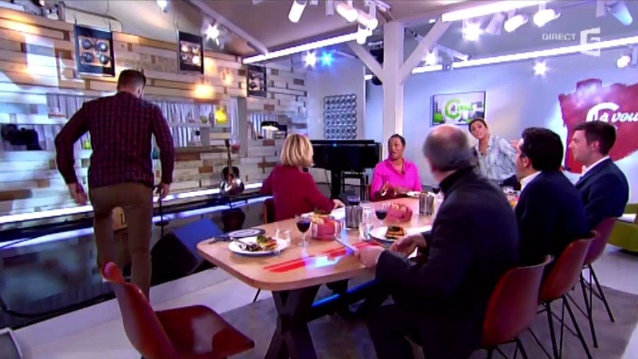 M.Pokora fait danser Anne-Sophie Lapix dans "C à vous"