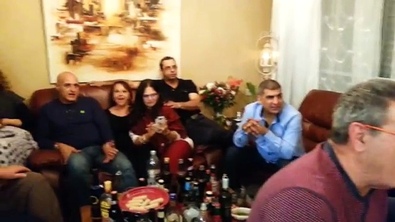 שירה בציבור קריוקי וריקודים עם קובי הדר   0528751212