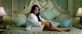 Sonakshi Sinha Hot Thigh! Showing In Bed