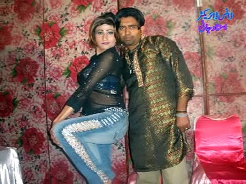 ainwen te nai dhola tere pichh