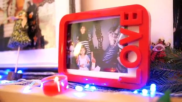 Coca-Cola подари счастье другому