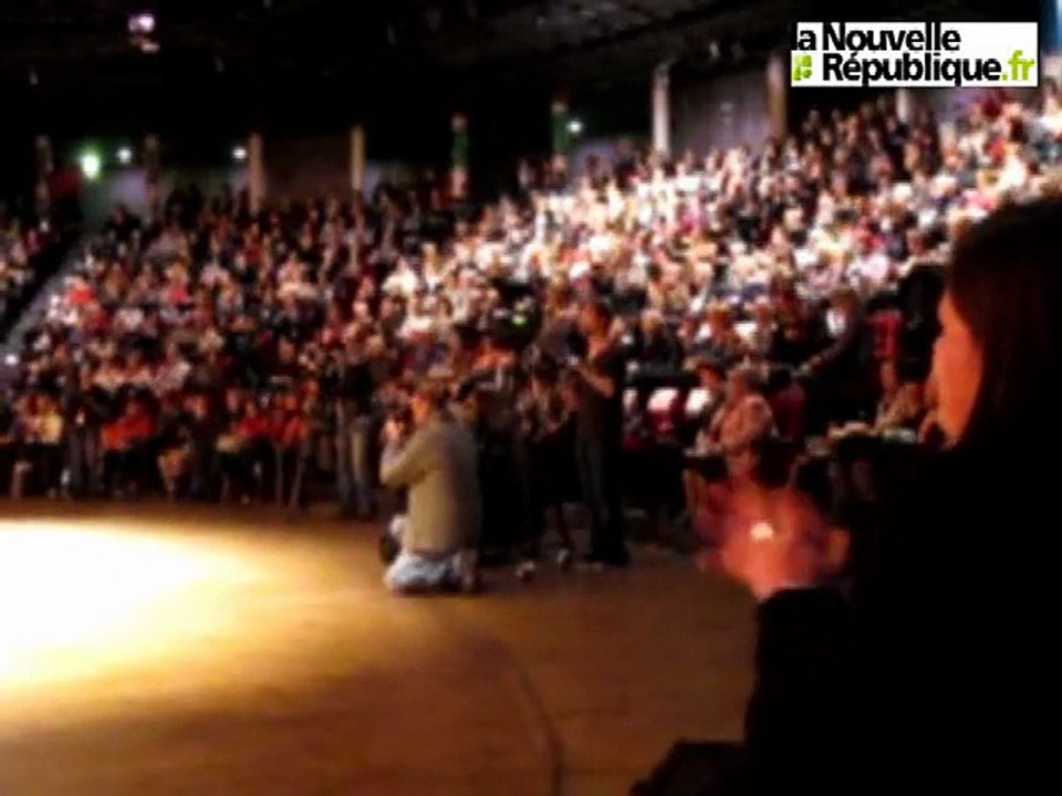 Robert Badinter ovationné aux Rendez-vous de l'Histoire de Blois