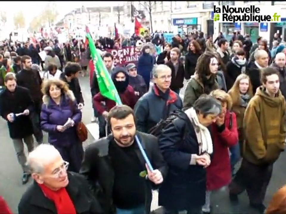 Tours : un millier de manifestants dans les rues contre le FN