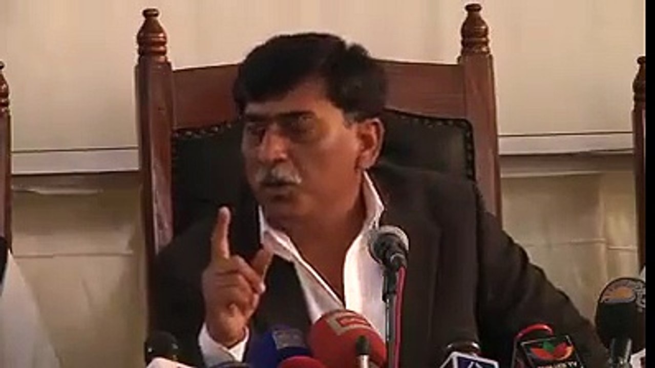 آفاق احمد نے ایم کیو ایم کے بارے میں ایک سال قبل ھی بتا دیا تھا کہ بلدیہ ٹاؤن کا واقعہ کس نے کیا. اور گورنر ھاؤس میں ھوتا ھے.