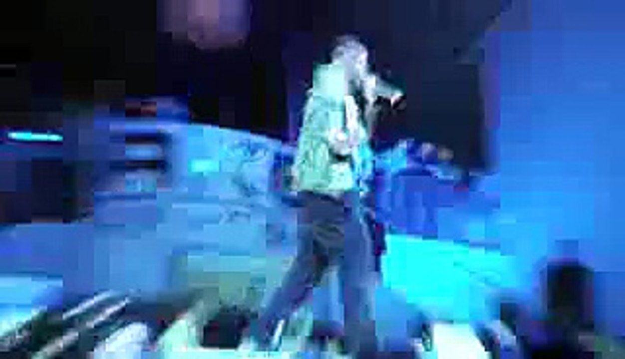 Drake - Say Something (Live at Axe Lounge)