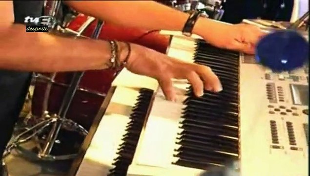 11 zuhal olcay güller ve dudaklar 19.06.2008 mevzuhal