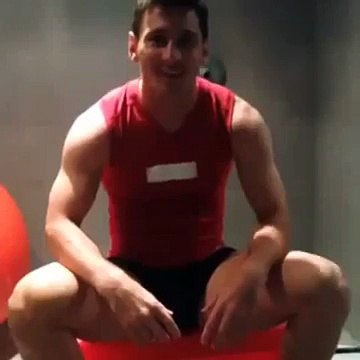 Lionel Messi ALS Ice Bucket Challenge _ Lionel Messi Does The ALS Ice Bucket Challenge