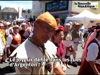 Bernadette Lafont participe à la fête médiévale d'Argenton les Vallées