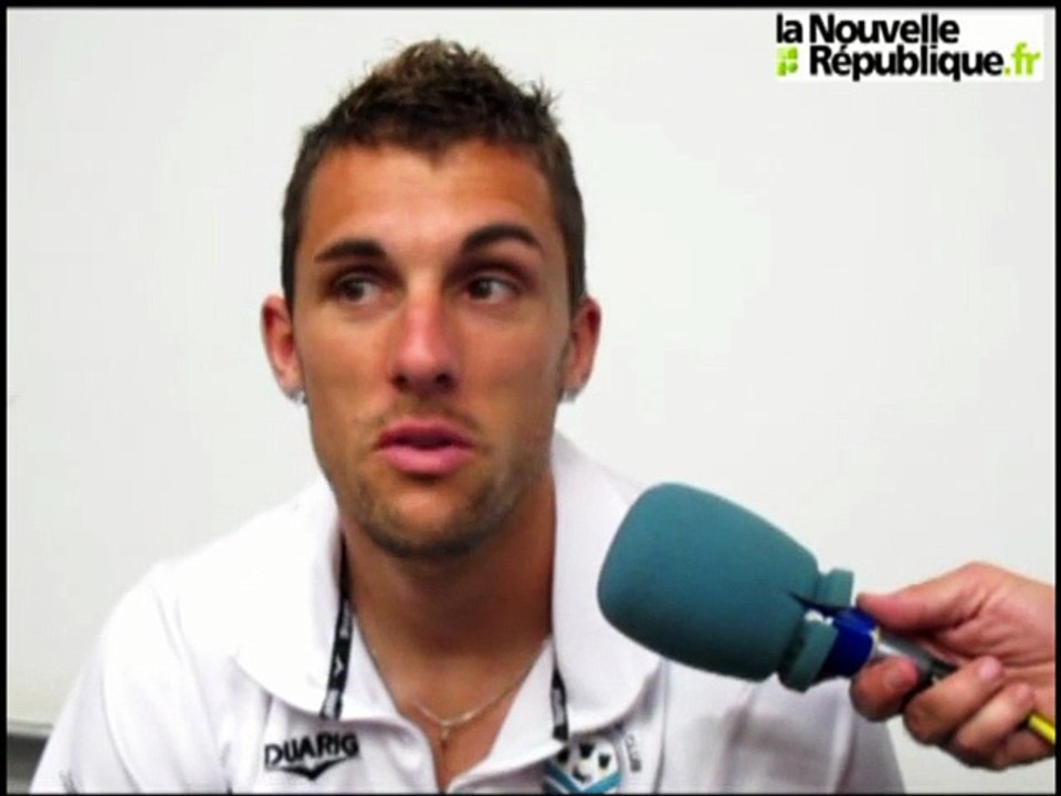 L'oeil de Jérémy Blayac avant Tours FC - Boulogne