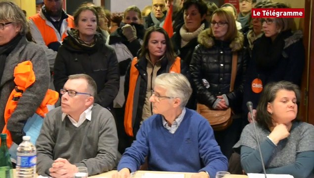 Landerneau. Conseil municipal : des agents hospitaliers font entendre leur revendication
