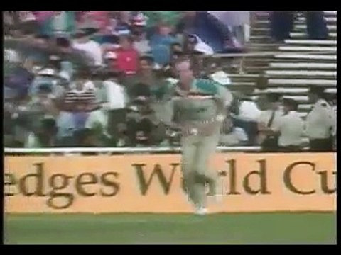 Greatest World Cup Innings??? Inzamam-ul-Haq 60 of 37 balls vs New Zealand 1992 WC semi final
