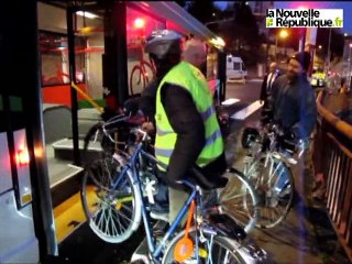 Fermeture de la passerelle de la gare à Poitiers: mon vélo prend le bus