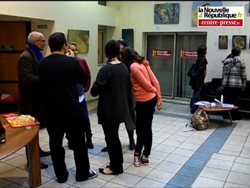 Sharron Astbury-Petit expose dans le Patio de Centre Presse/NR Com à Poitiers