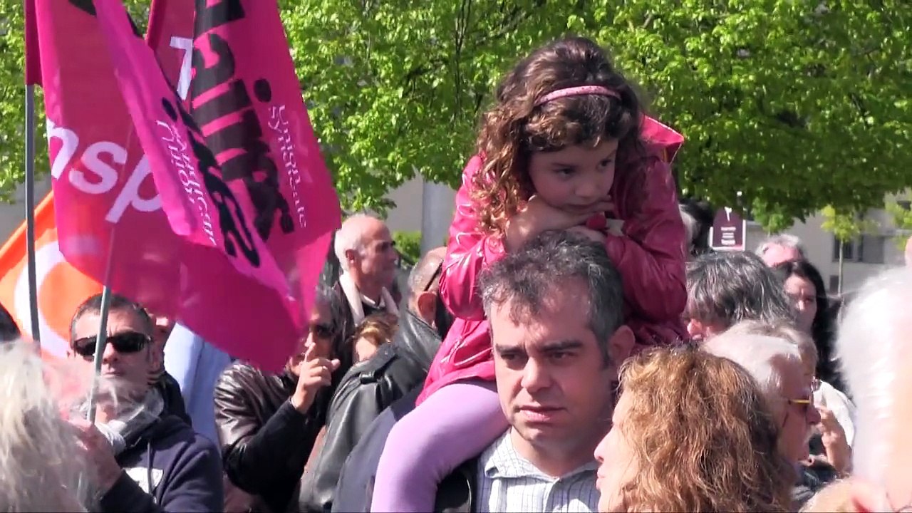 Défilé du 1er mai à Poitiers