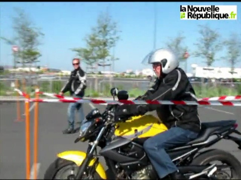 Balade à moto avec les gendarmes