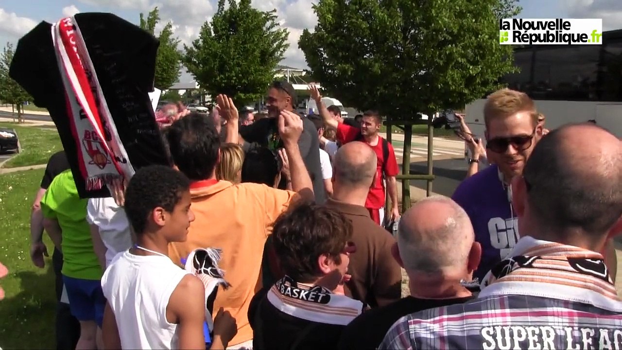 VIDEO . Retour à Blois des joueurs de l'ADA