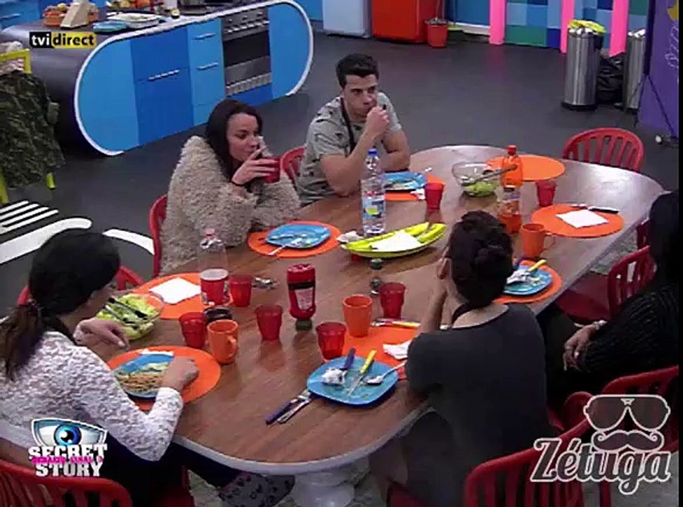 Sofia diz que a Joana está a ser levada ao colo pela produção