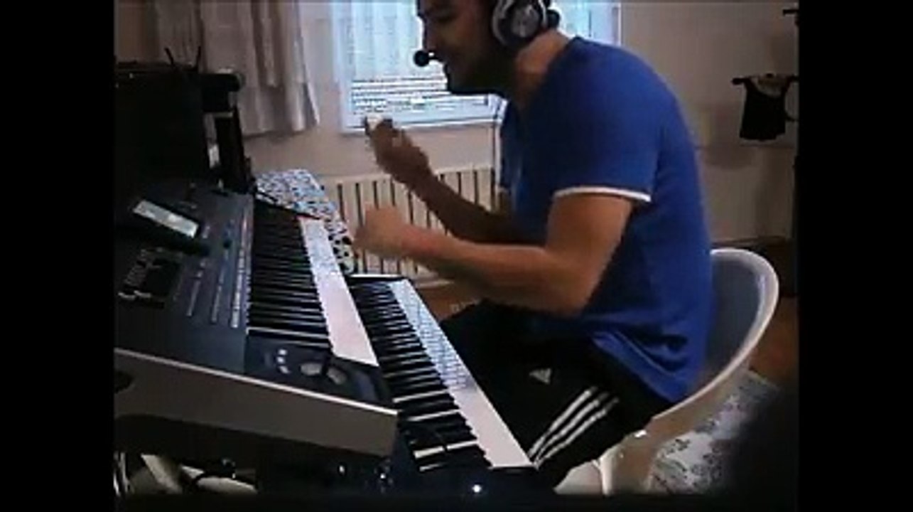 UMUT AÇIKÖZ BEN İNSAN DEĞİLMİYİM...