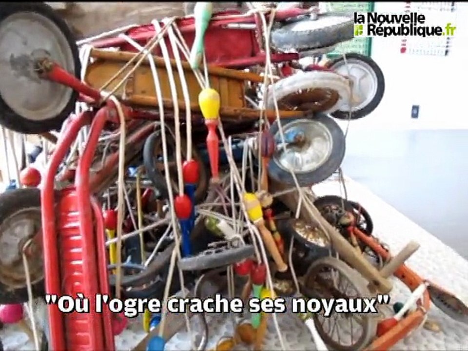 VIDEO. Poitiers : Denis Fontaine expose dans les traces du petit Poucet