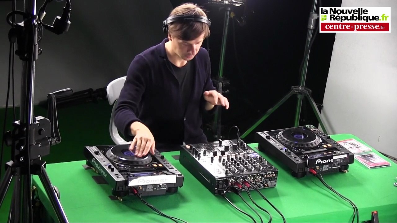 VIDEO. Le DJ Martin Solveig tourne pour le Futuroscope