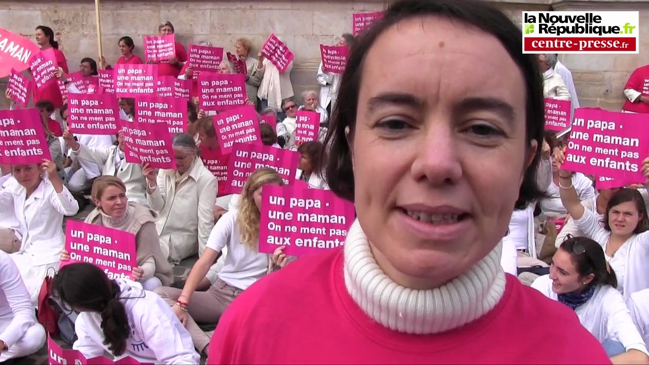 VIDEO. Poitiers: Alliance VITA manifeste contre le projet de loi du mariage des couples de même sexe