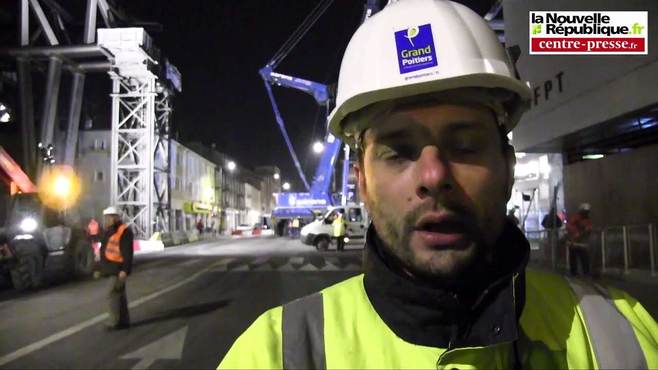 VIDEO. Poitiers. Pose du dernier tronçon du viaduc des Rocs