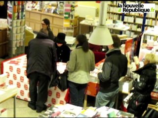 VIDEO. Amélie Nothomb rencontre ses lecteurs à Tours