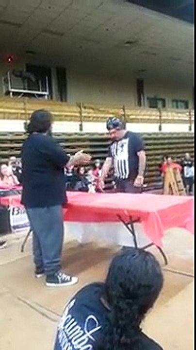 KO pendant un concours de claques