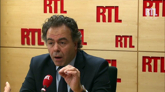 Pour Luc Chatel, François Hollande a fait du mauvais Mitterrand