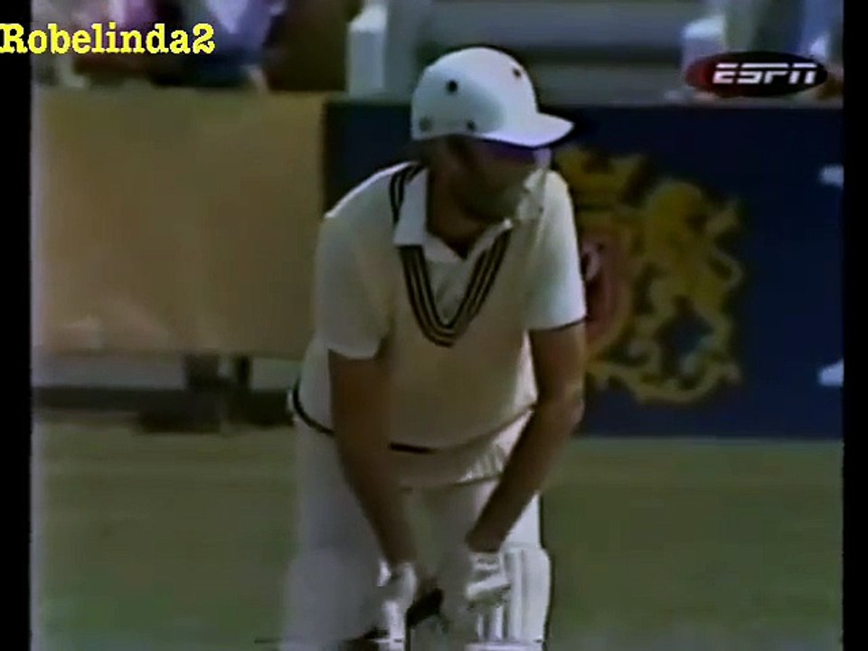 Wasim Akram & Javed Miandad Fight With umpire