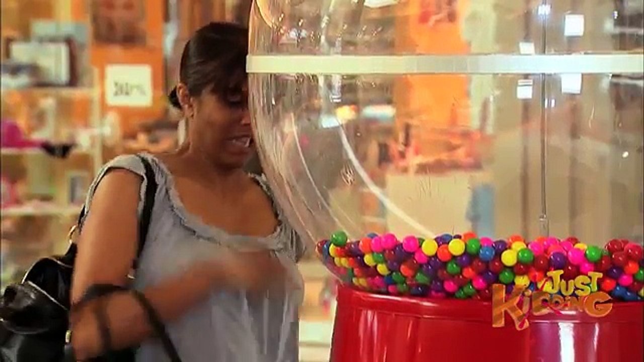 Bubble Gum Dispenser Scare Prank - Just Kidding