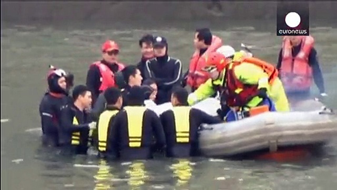 Flugzeug-Unglück in Taiwan: beide Triebwerke ausgefallen