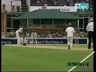 Worst Cricket Dismissal Ever!! Bat stuck in Pitch Crack