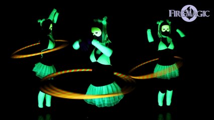 UV black light juggling show - FIREMAGIC production [firemagic.hu] tűzzsonglőr