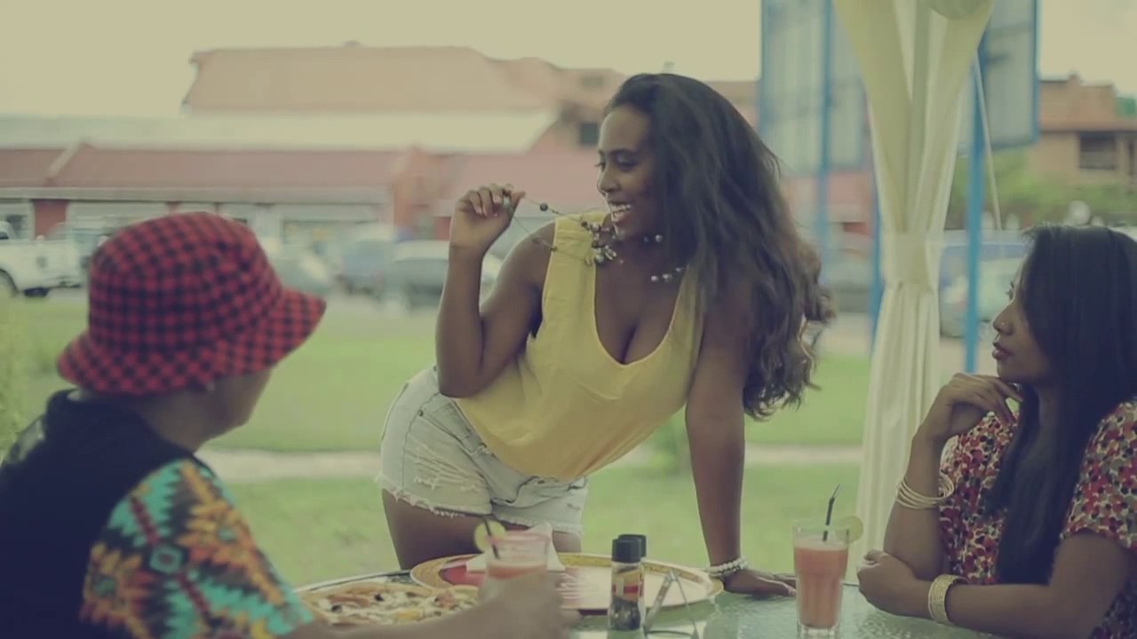 TONGUENAT ft  ROY RAKOTO - RAOZY MISY TSILO (gasy HD - malagasy)