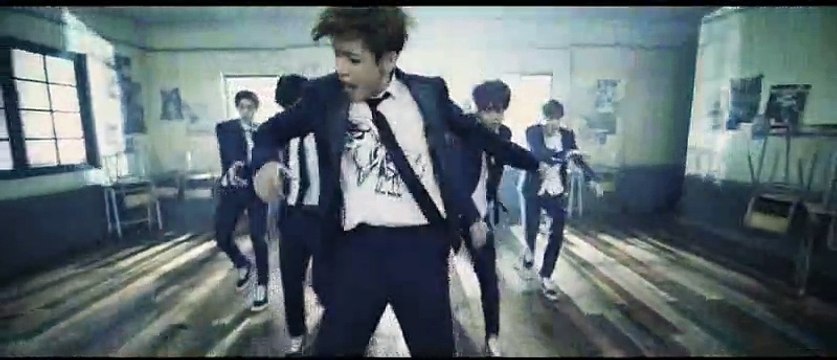 BTS 방탄소년단 - Boy In Luv M/V (Japanese ver.)