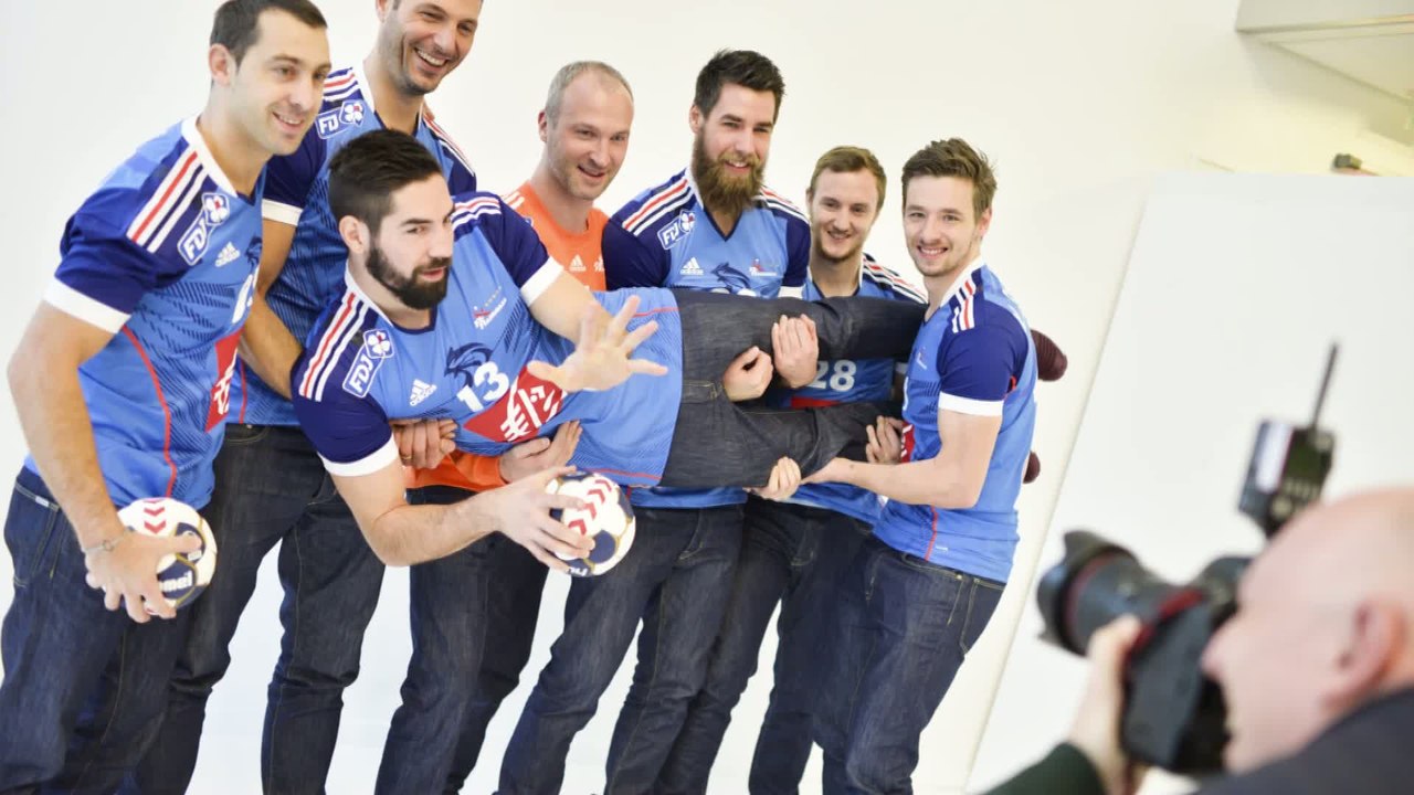 HAND - BLEUS : Les Experts prennent la pose