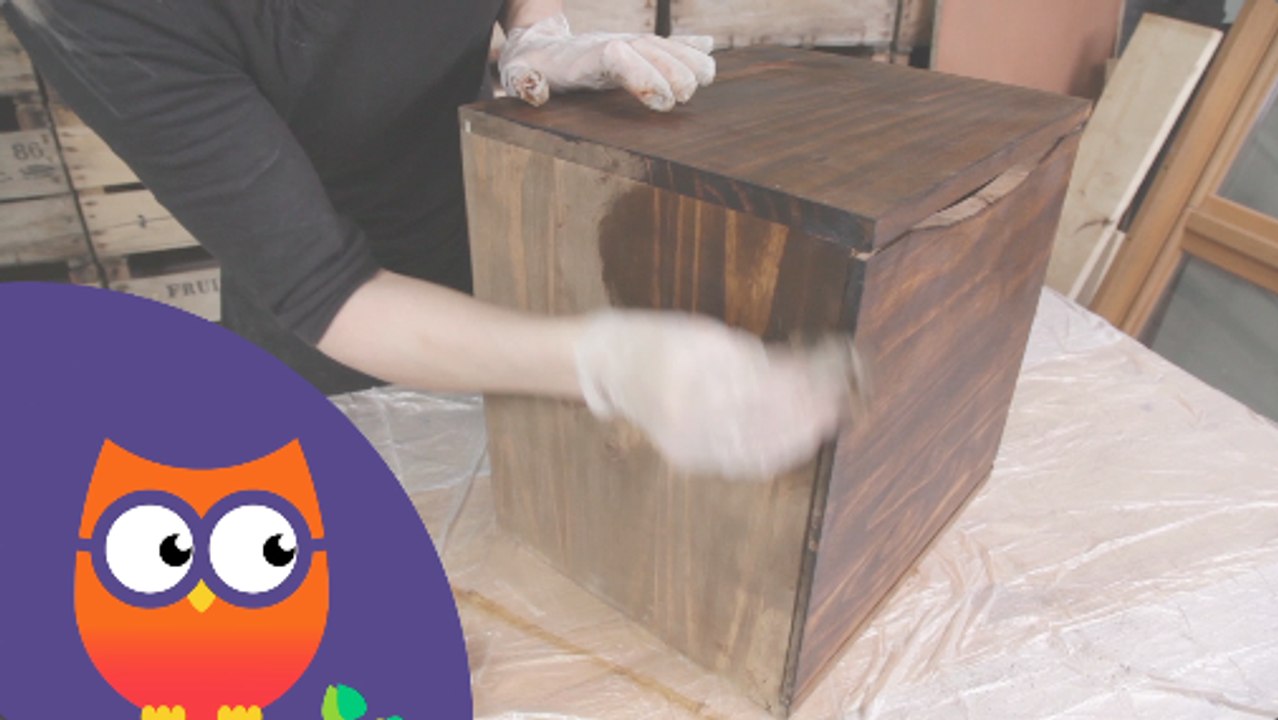Comment céruser un meuble en bois (Ooreka.fr)