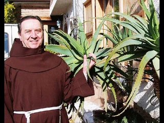 Cura contra el cancer. Fray Romano Zago